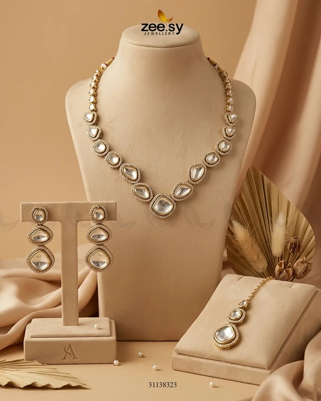 Geometric Bold Kundan Necklace Set