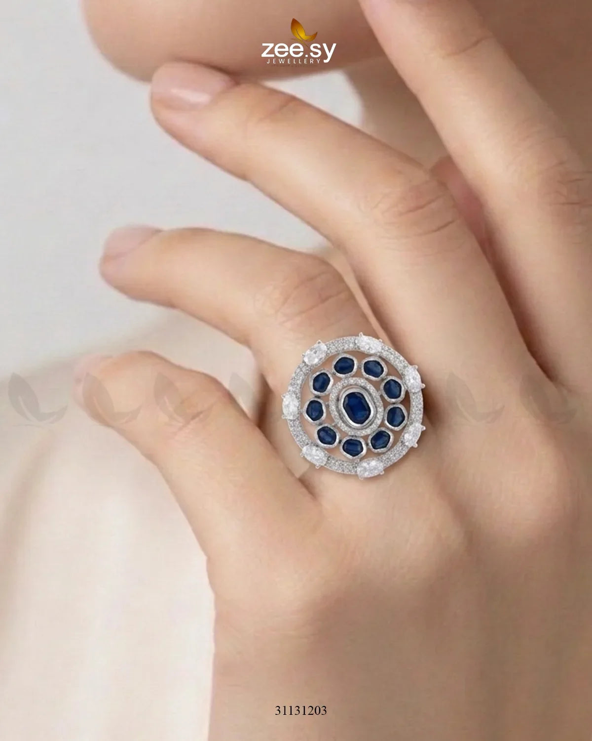 Silver Stunning Circle Crystal Ring