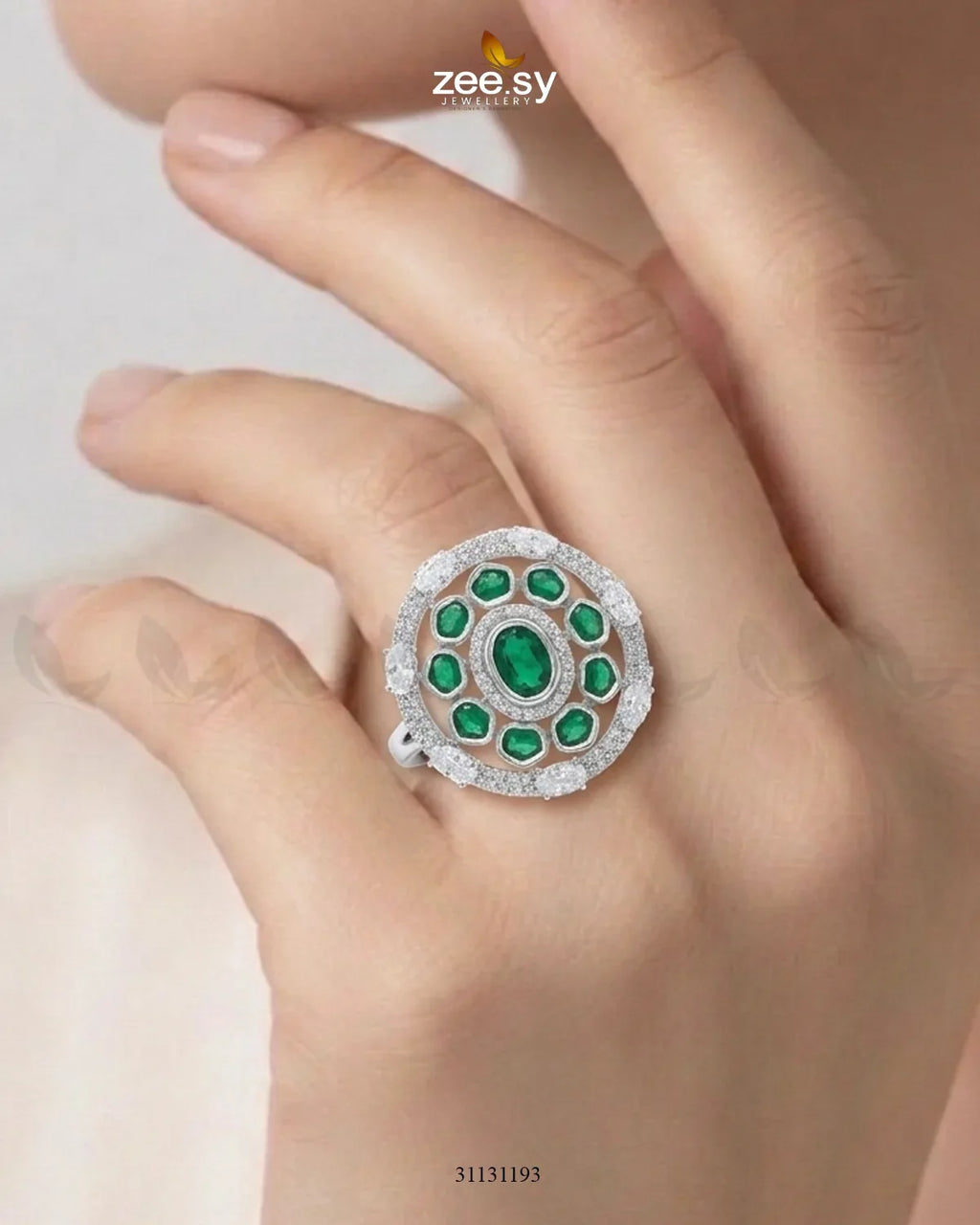Silver Stunning Circle Crystal Ring
